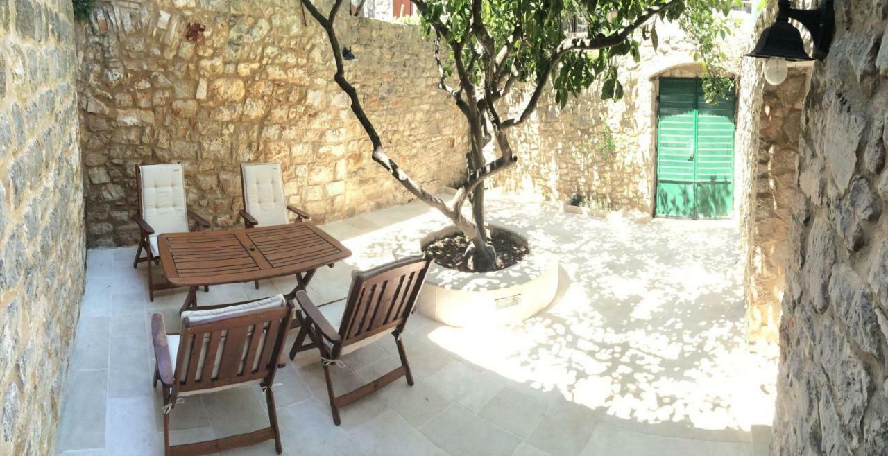 Authentico Deluxe Stari Grad Villa Stari Grad  Luaran gambar